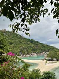Dive resort on a private island 🐠