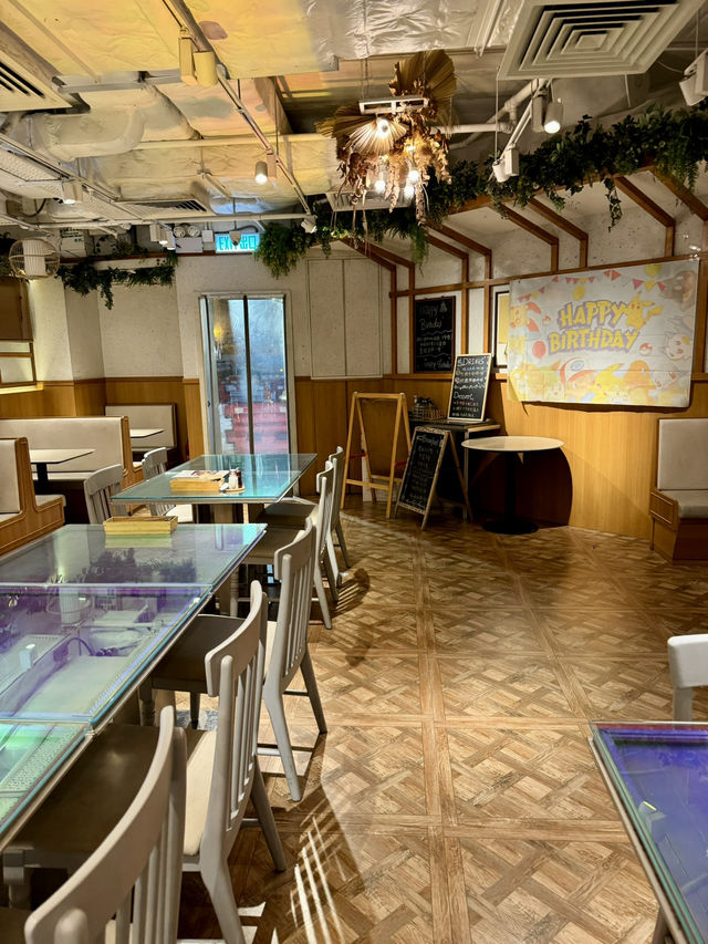 工廈內的隱蔽西餐廳