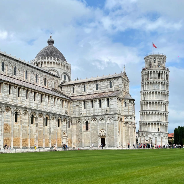 Leaning into the tower of Pisa 