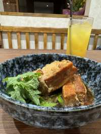 【福岡カフェ】見た目はシンプルだけど味は確か！豚の角煮がおすすめ✨️