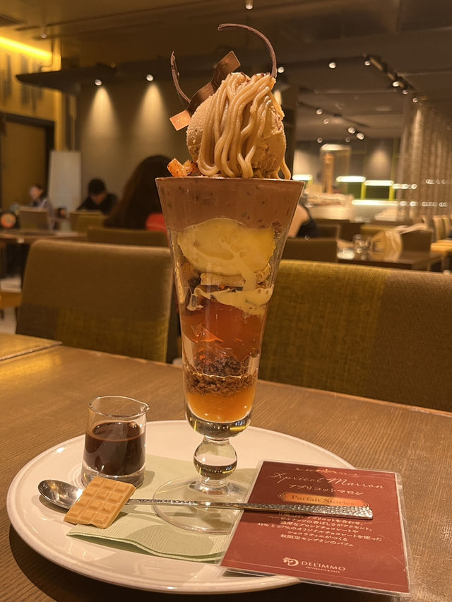 DEL’IMMO/ 顏值高芭菲甜品店