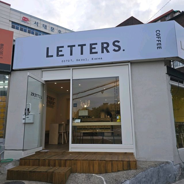서대문 우체국 앞에 귀여운 카페 레터스🪞