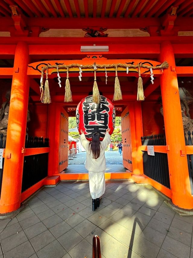【京都/紅葉スポット】階段一面に落ちた紅葉で大人気💡市内から離れているのに大混雑スポット！