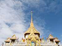 เที่ยววัดไตรมิตร