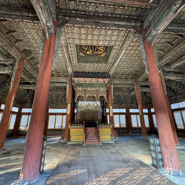 Seoul, Deoksugung Palace Spirit of Beauty