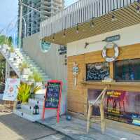 คาเฟ่ พัทยา ติดทะเล Summer house Pattaya