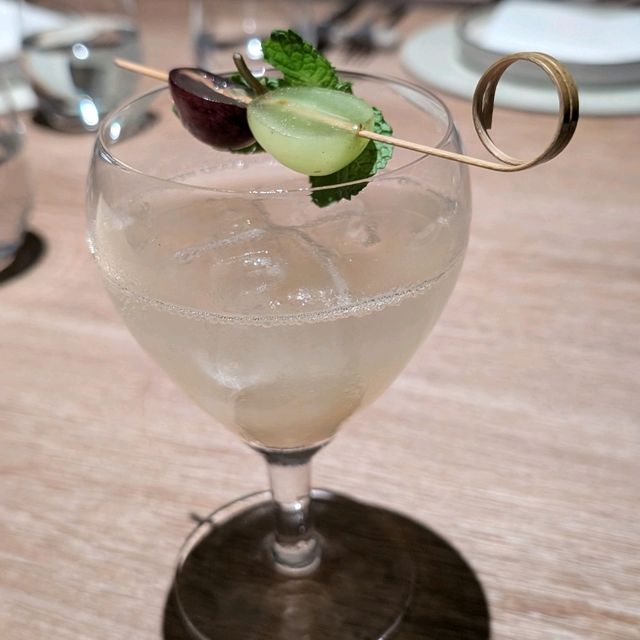 台北信義「TIPSY Sparrow」時尚氛圍、創意料理、微醺之夜