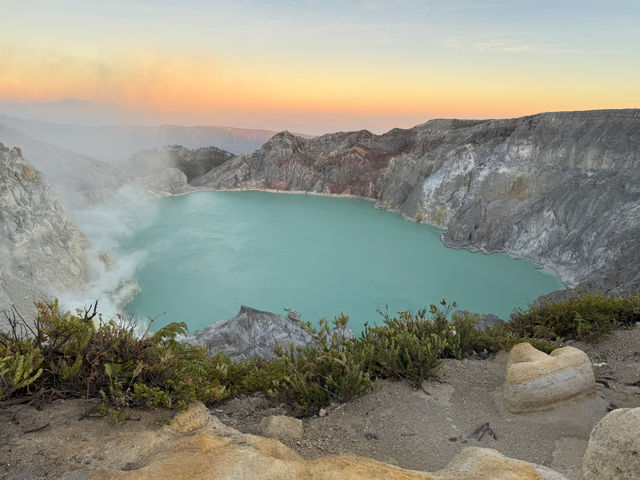 Journey to Mt. ijen: A Sunrise Hike
