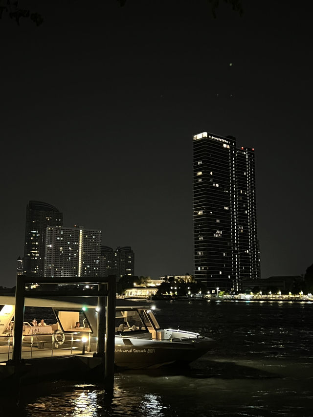 ร้านอาหารริมแม่น้ำเจ้าพระยาที่สวยที่สุด