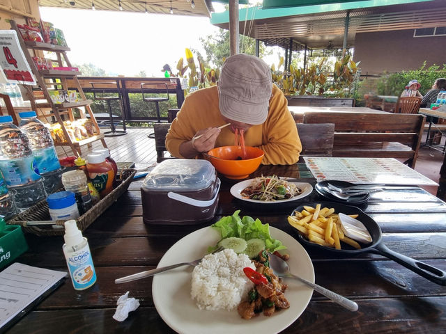 พิกัดชาร์จความอิ่มทั้งรถและคน จ.เพชรบูรณ์ 🚗✨🍽️