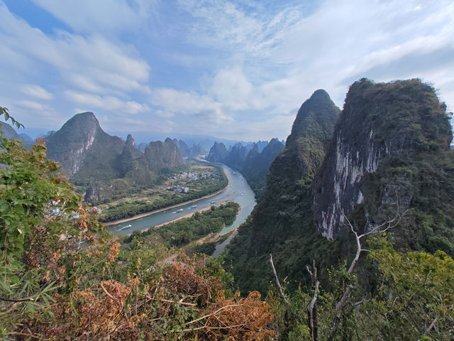 Xianggong Mountain 相公山 Yangshuo 阳朔县 in autumn colours