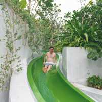 โรงแรมหรูมีหาดส่วนตัวใกล้สนามบินภูเก็ต