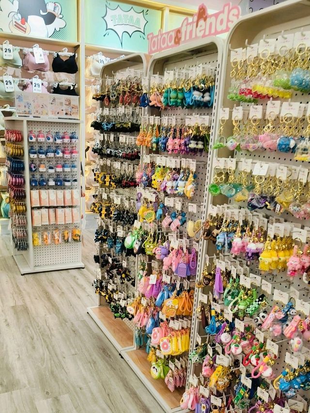 Light Up the Festive Spirit at Tataa & Friends