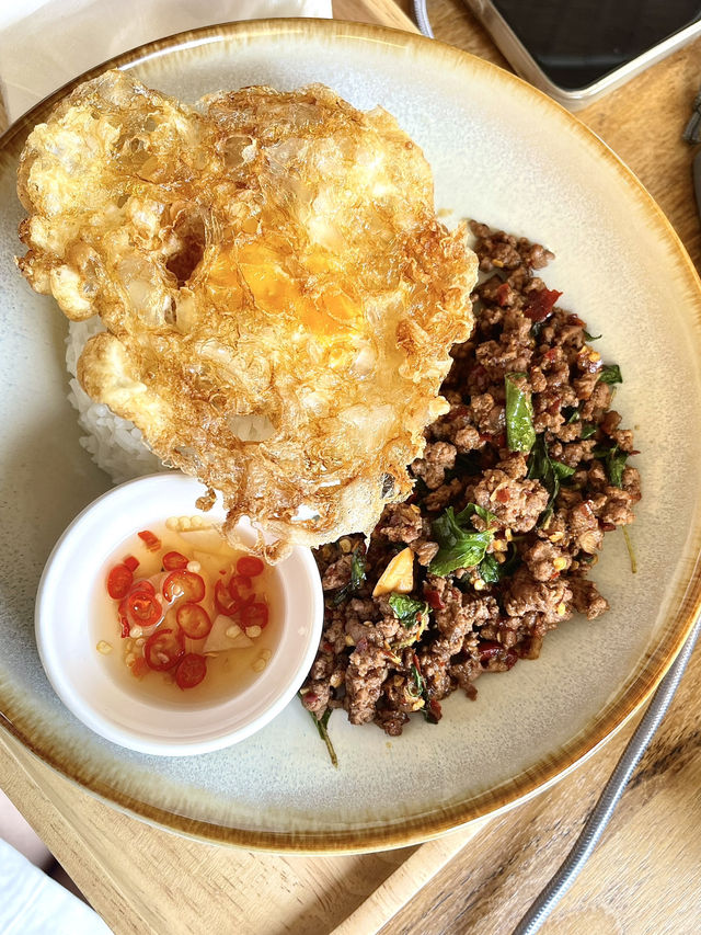 ทริปเขาใหญ่ พักพูลว่ลล่า 1 คืน กินฉ่ำๆ