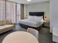 Meriton Suites Campbell Street