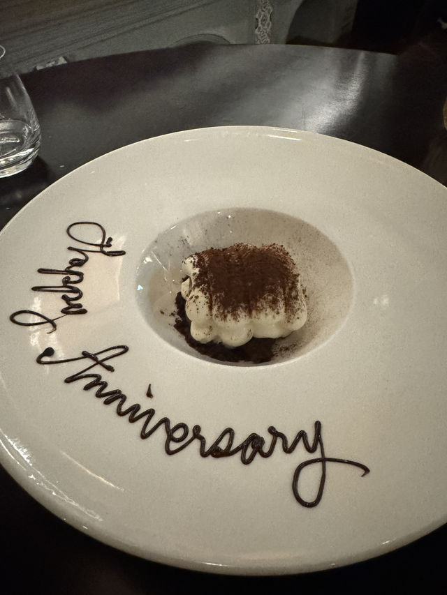 🇸🇬 Anniversary Bliss: Steak, Oysters, and Sweet Surprises at Bistecca Tuscan 