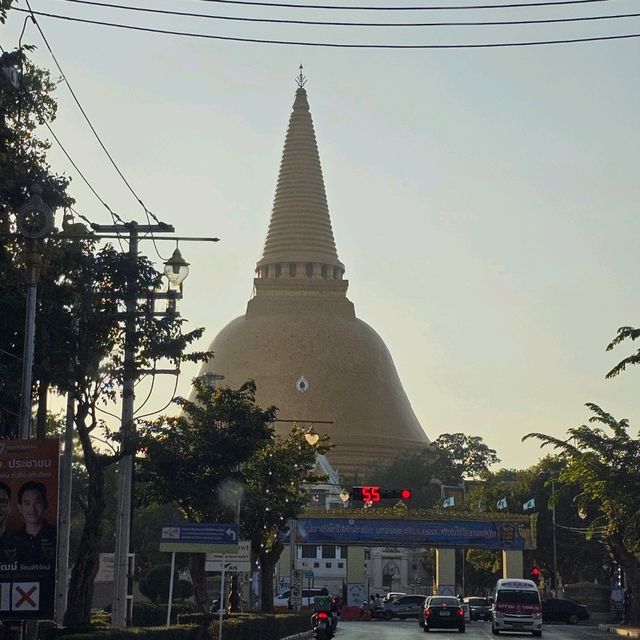 ไหว้พระ ทำบุญ พระปฐมเจดีย์ใหญ่สุดในไทย