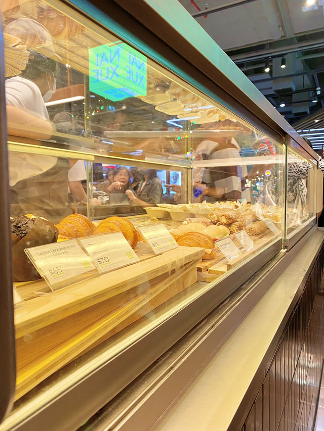 ชาผลไม้ตัวดัง Naixue Tea & Bakery