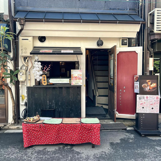 Traditional Japanese Flavors at Hanazomukashi