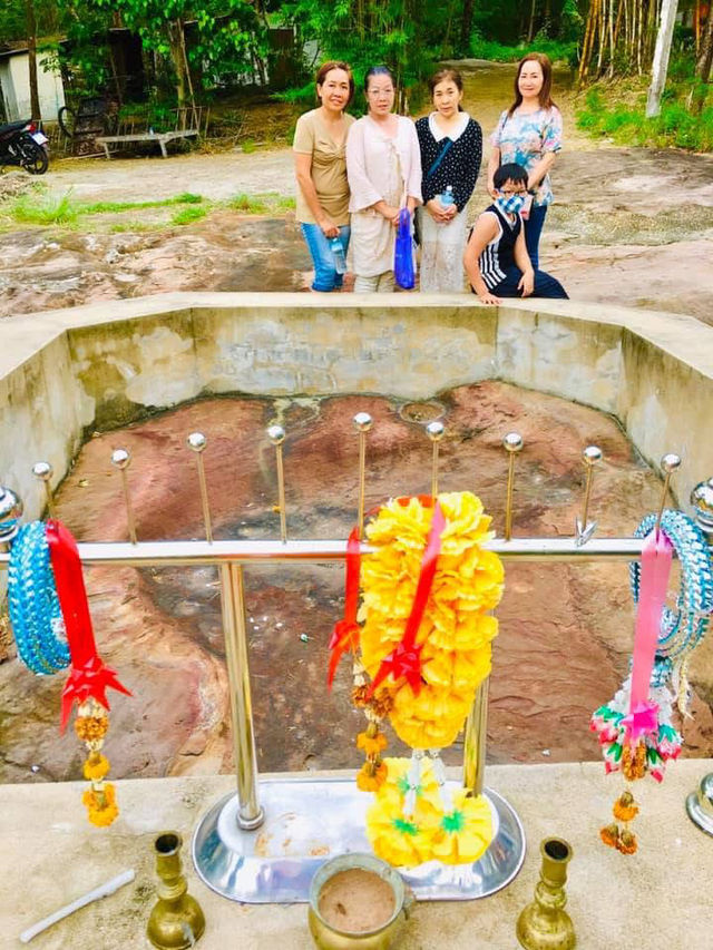 พญานาควัดรอยพระพุทธบาทภูมโนรมย์ มุกดาหาร