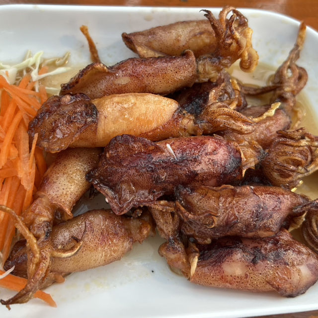 ครัวลุงยิ้ม อาหารบ้านๆ สุดแสนอร่อย ในจันทบุรี