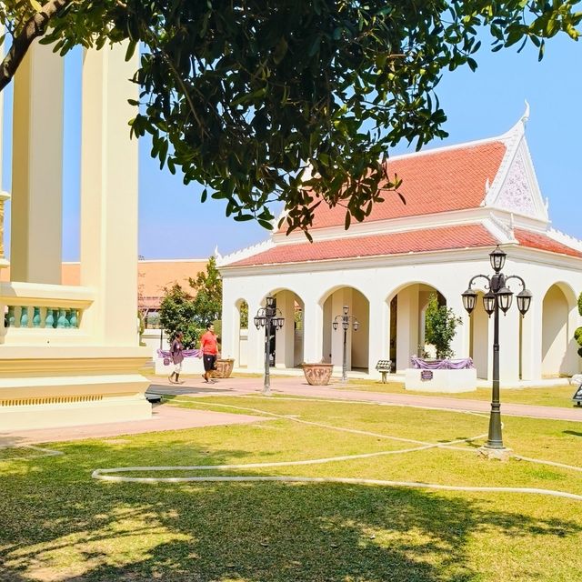 🤩 วัดไชโยวรวิหาร หรือวัดเกษไชโย