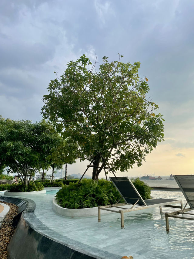 โรงแรมติดทะเล วิวสวย ชลบุรี ศรีราชา