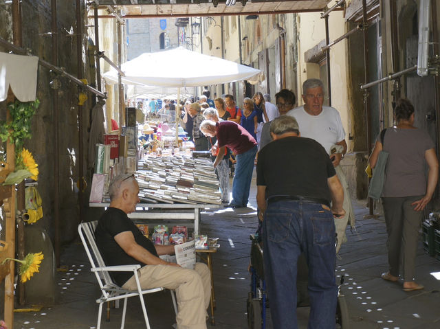 【イタリア・アレッツォ】イタリア最大級のアンティーク市