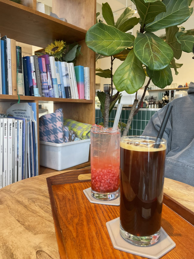 벤틀리 커피🤍 아늑한 카페 🤎☕️📚