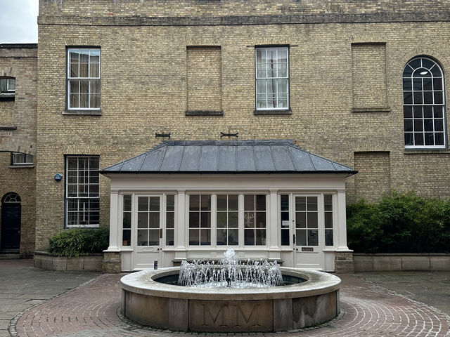 Quayside Building in Cambridge