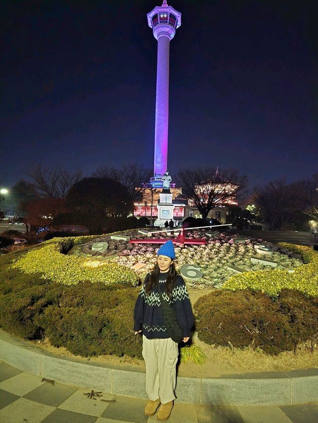 미디어아트가 인상적인 부산 용두산공원💛