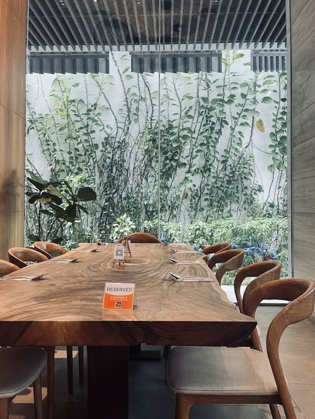 A place that matcha+soft shell crab lover failed to resist