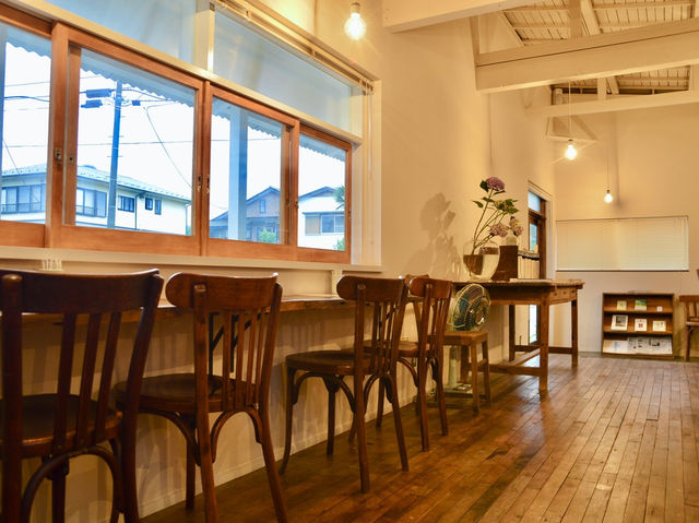 Cozy Café Time at iijima Coffee in Chiba