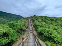 花東海岸-大石鼻山，登山望海、吃飛魚卵香腸！