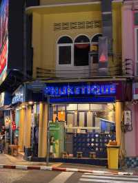  Phuketique Coffee Bar ร้านโทสเจ้าดังภูเก็ต