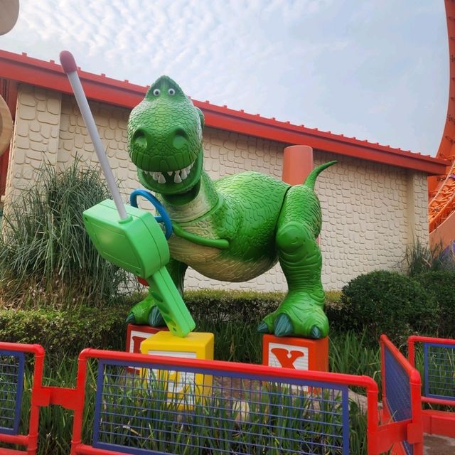 รีวิว Shanghai Disneyland เครื่องเล่นไหนห้ามพลาด!