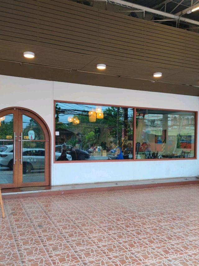 Yham แหยม ร้านอาหาร ฉะเชิงเทรา
