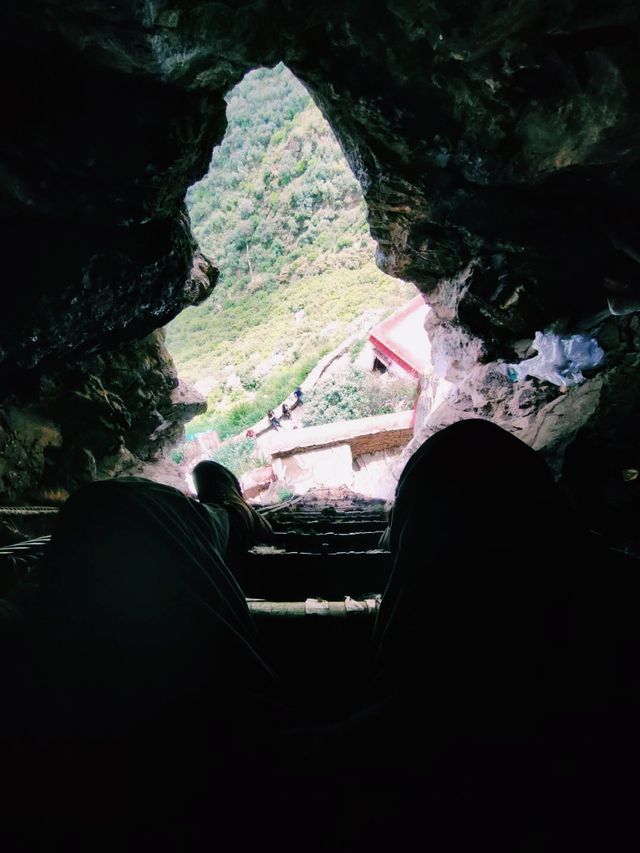 中國西藏山南著名旅遊景點山南札央宗溶洞旅行攻略，適合打卡拍照📸