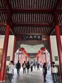 Echoes of History in Spring: Strolling Through Nanjing’s Presidential Palace 
