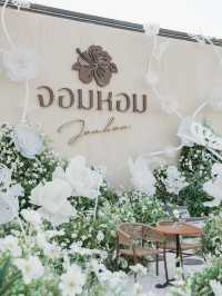 📍 Jomhom Cafe & Music 🦋🌼🌿☕