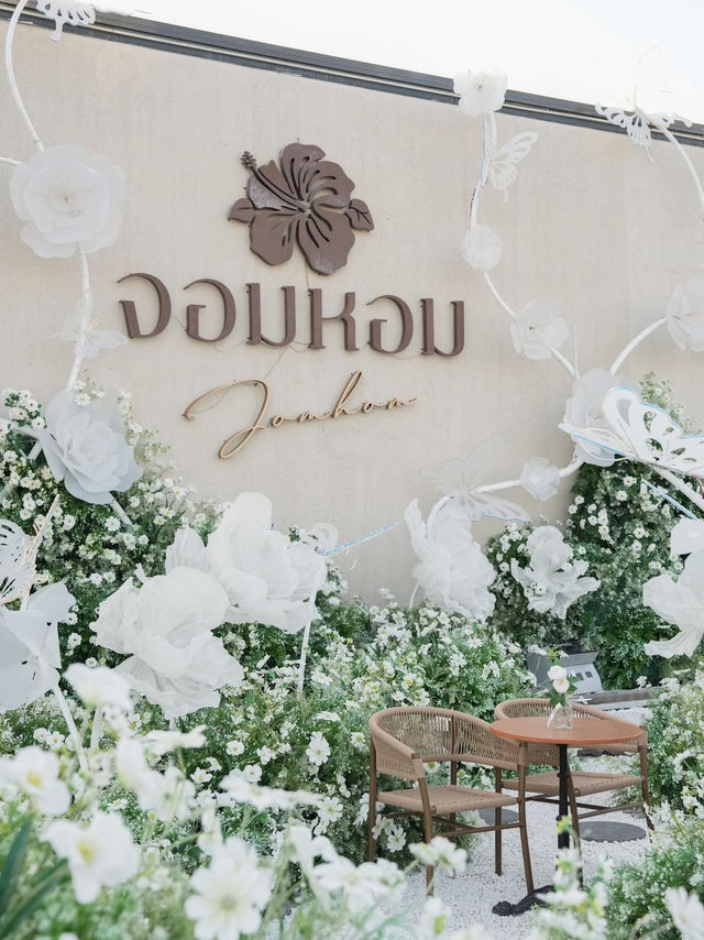 📍 Jomhom Cafe & Music 🦋🌼🌿☕