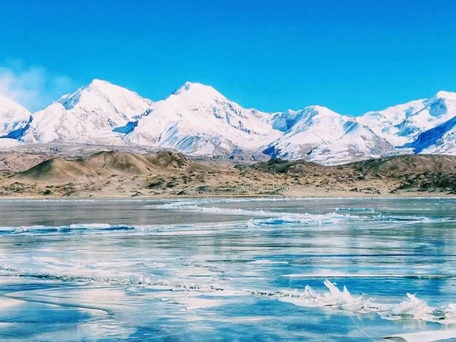 中國新疆阿勒泰著名景點：白沙湖，適合打卡拍照📸