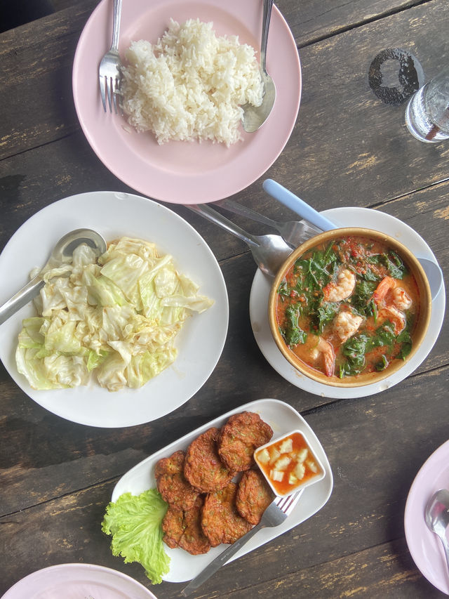 1 Day trip ‘ฉะเชิงเทรา’  อิ่มบุญ อิ่มท้อง ครบจบใน