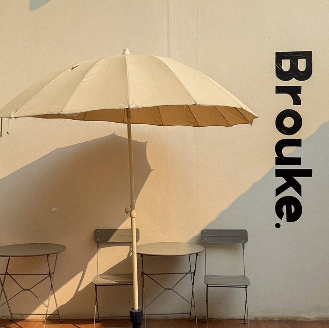 Brouke.cafe • Pattaya, Chonburi  🌴🏖️🌞🍃🌨️ 
