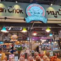 ตลาดสดธนบุรี แหล่งรวมของอร่อย