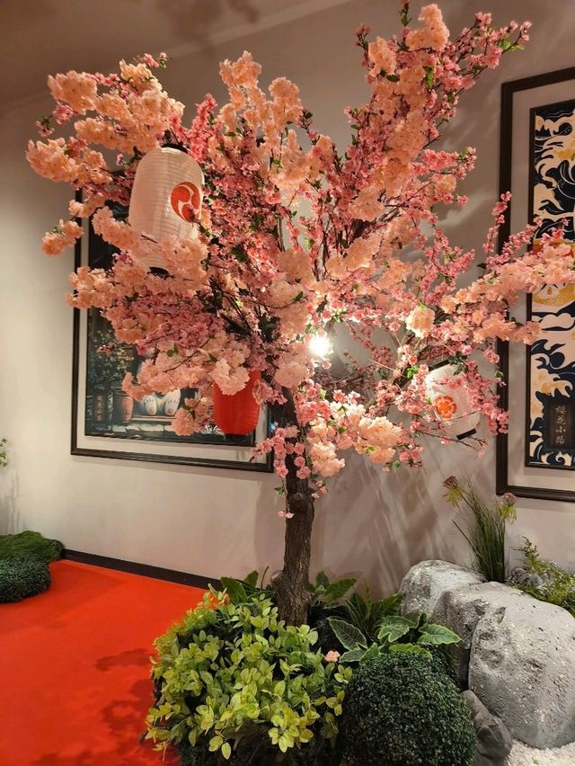 Mini Japan, Maximum Charm