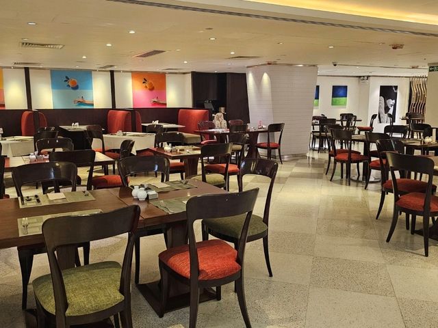 人均200多元的五星級酒店下午茶自助餐