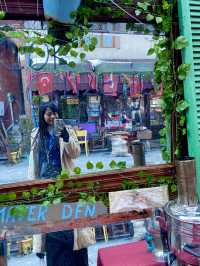 Getting Lost in Color: A Day in Balat, Istanbul