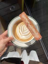 オープンしたばっかりの"Lazy Coffee"☕️