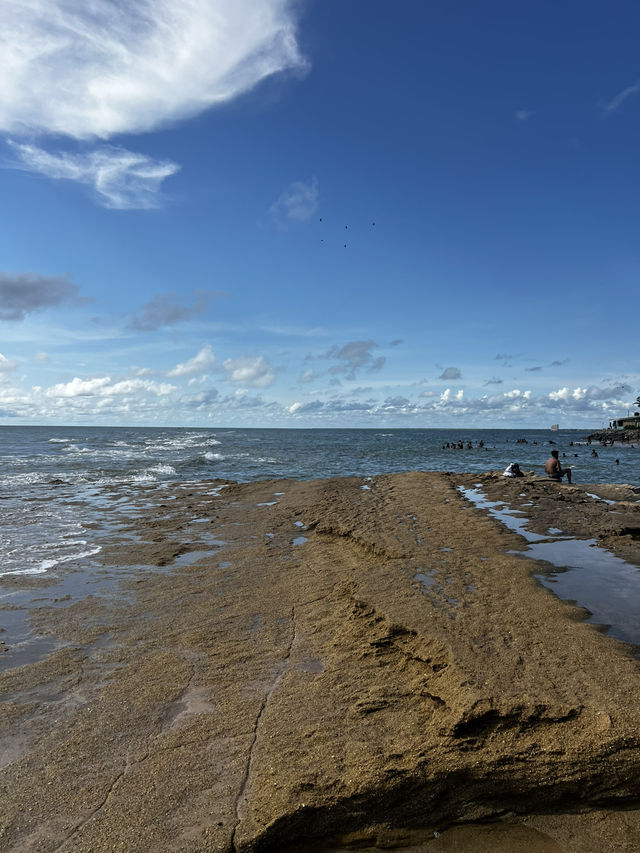 Discover Tranquility at Morawala Beach: Sri Lanka’s Hidden Coastal Gem